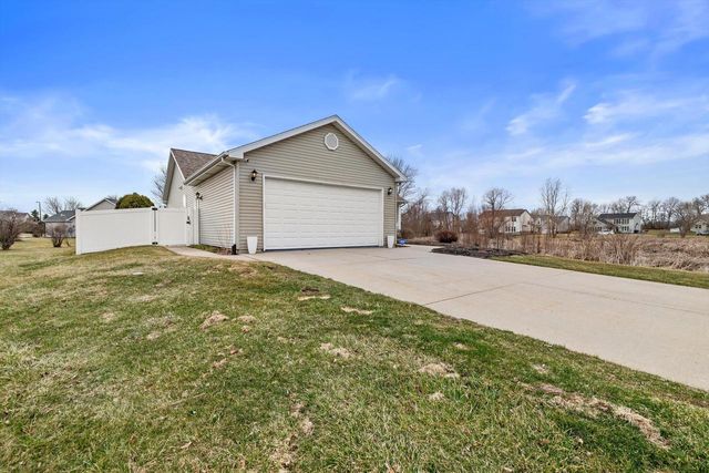1157 Bluestem COURT, Elkhorn, WI 53121