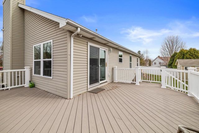 1157 Bluestem COURT, Elkhorn, WI 53121