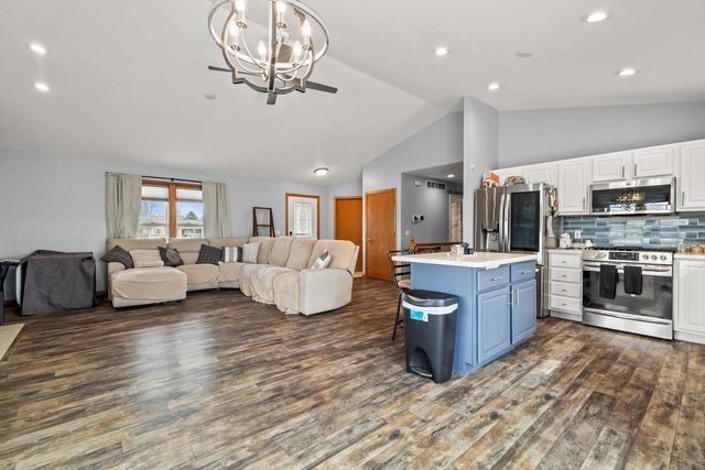 1157 Bluestem COURT, Elkhorn, WI 53121