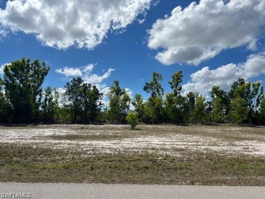 3518 47th ST, Cape Coral, FL 33993