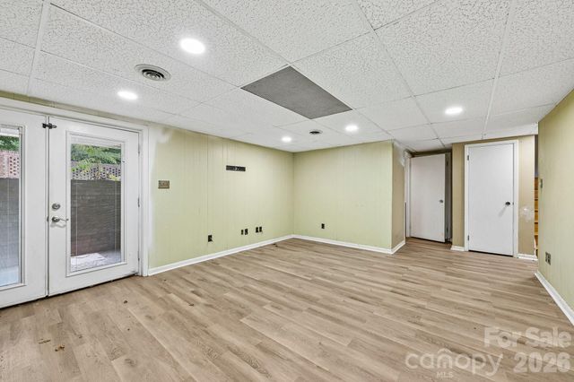 8417 Rolling Hills Avenue, Hickory, NC 28602
