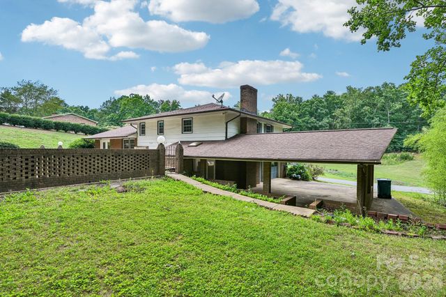 8417 Rolling Hills Avenue, Hickory, NC 28602