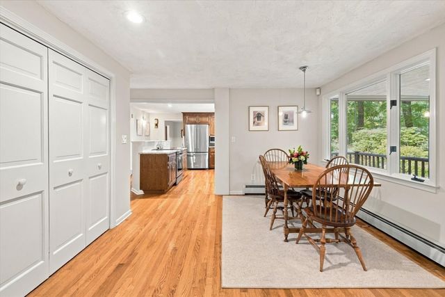 52 W Elm St, Hopkinton, MA 01748