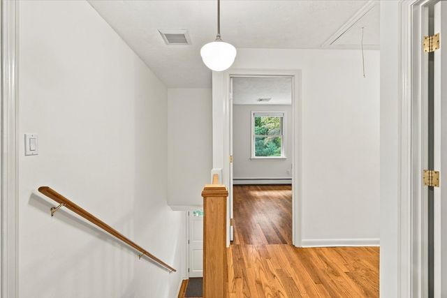 52 W Elm St, Hopkinton, MA 01748