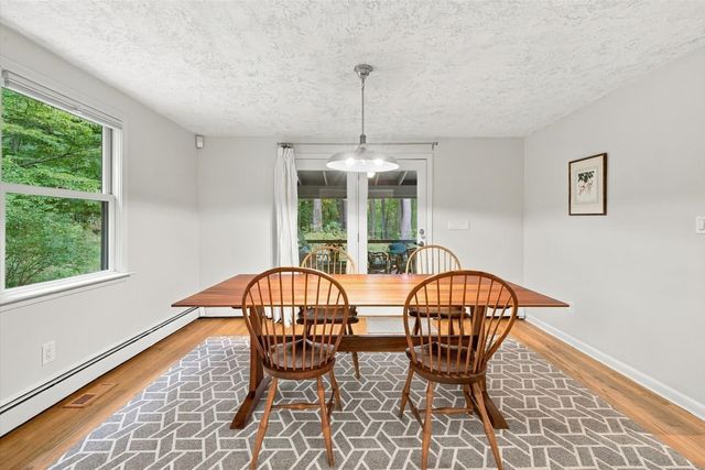 52 W Elm St, Hopkinton, MA 01748