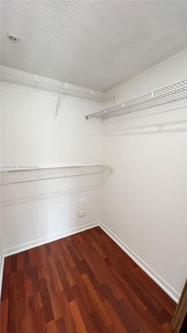 771 N Pine Island Rd 211, Plantation, FL 33324