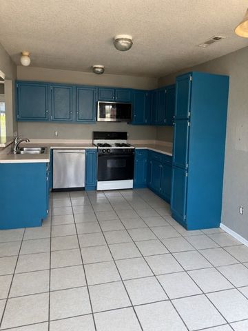 1333 White River Road, Elkins, AR 72727