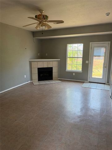 1333 White River Road, Elkins, AR 72727