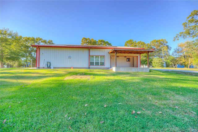 120 Harbor Light Drive, Livingston, TX 77351