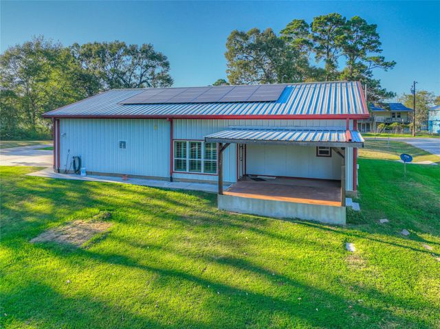 120 Harbor Light Drive, Livingston, TX 77351