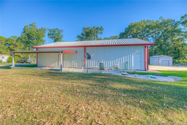 120 Harbor Light Drive, Livingston, TX 77351
