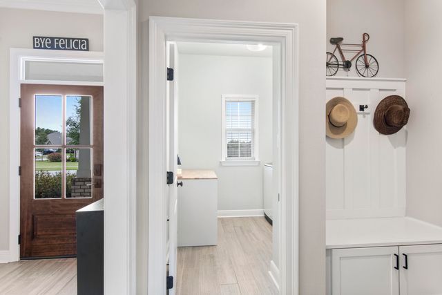 222 Campfire Cove, Freeport, FL 32439