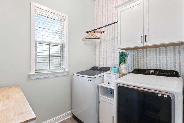 222 Campfire Cove, Freeport, FL 32439