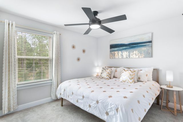 222 Campfire Cove, Freeport, FL 32439