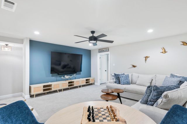 222 Campfire Cove, Freeport, FL 32439