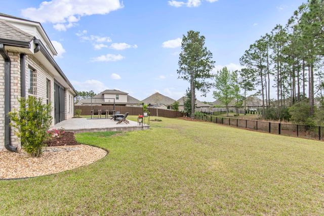 222 Campfire Cove, Freeport, FL 32439