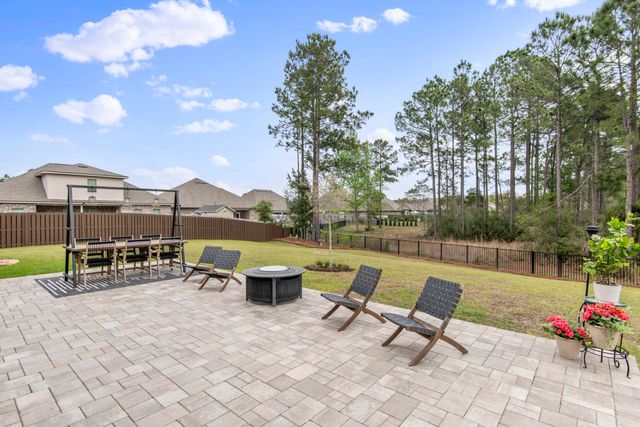 222 Campfire Cove, Freeport, FL 32439