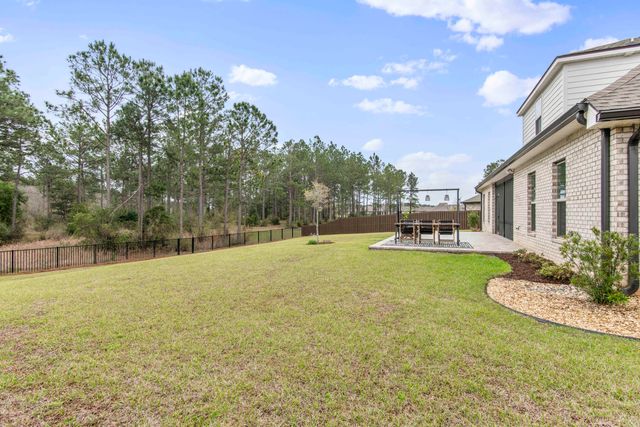 222 Campfire Cove, Freeport, FL 32439