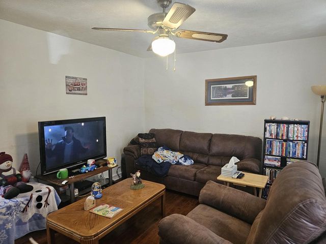 1218 S 10th STREET, Manitowoc, WI 54220