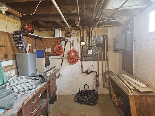 1218 S 10th STREET, Manitowoc, WI 54220