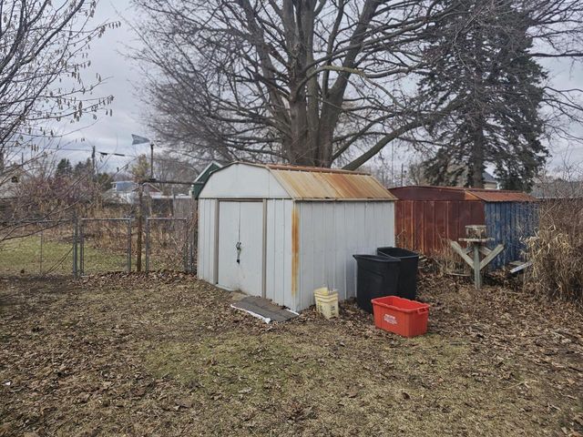 1218 S 10th STREET, Manitowoc, WI 54220