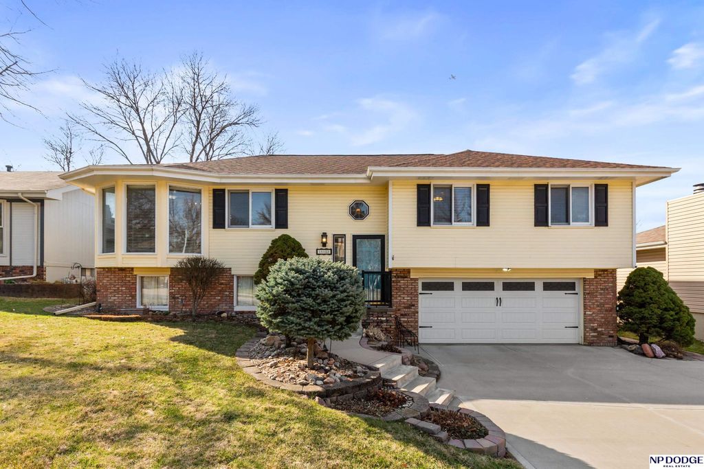 11123 Washington Street, Omaha, NE 68137