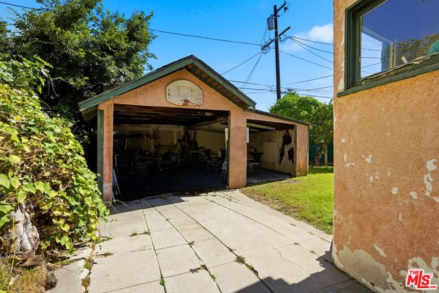 1760 W 24th Street, Los Angeles, CA 90018