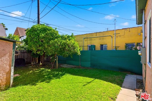 1760 W 24th Street, Los Angeles, CA 90018