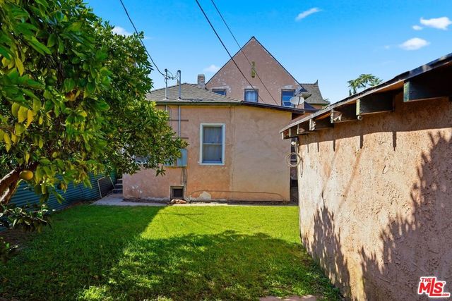 1760 W 24th Street, Los Angeles, CA 90018