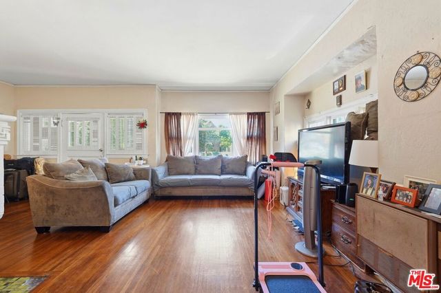 1760 W 24th Street, Los Angeles, CA 90018
