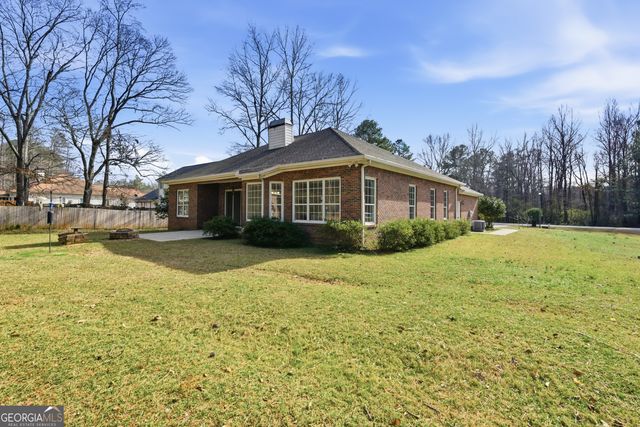 196 Lakeridge Drive, Temple, GA 30179