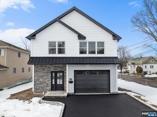 34 Zazzetti Street, Waldwick, NJ 07463