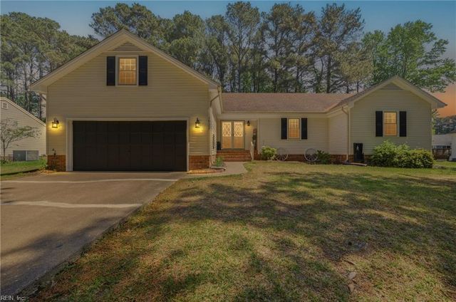 1832 Woodland RD, Suffolk, VA 23436