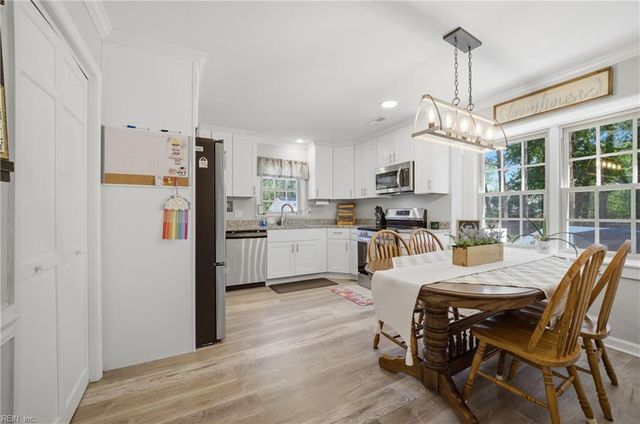 1832 Woodland RD, Suffolk, VA 23436