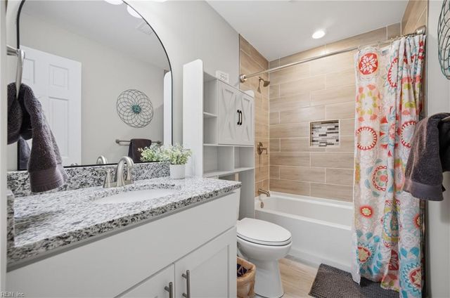 1832 Woodland RD, Suffolk, VA 23436