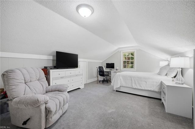 1832 Woodland RD, Suffolk, VA 23436