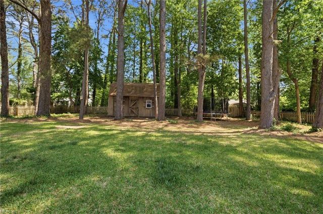 1832 Woodland RD, Suffolk, VA 23436