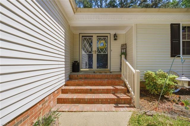 1832 Woodland RD, Suffolk, VA 23436