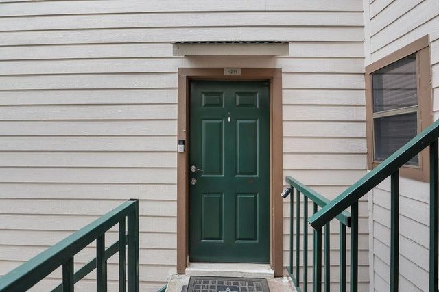 2300 Bamboo Drive N211, Arlington, TX 76006