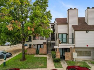 2300 Bamboo Drive N211, Arlington, TX 76006