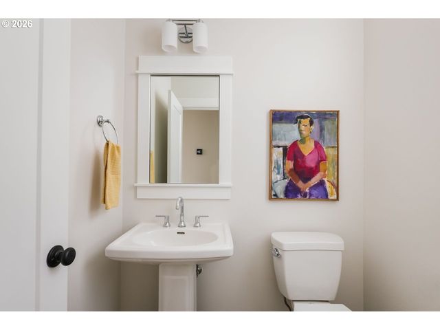 5807 Se TOLMAN St, Portland, OR 97206