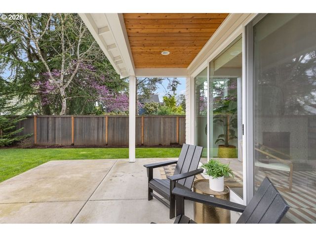 5807 Se TOLMAN St, Portland, OR 97206