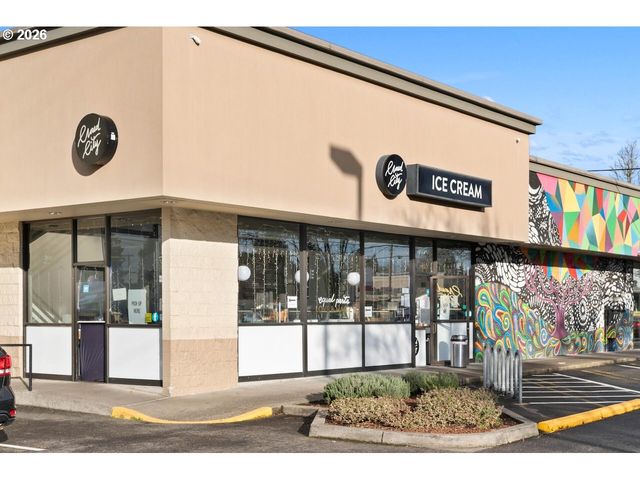 5807 Se TOLMAN St, Portland, OR 97206