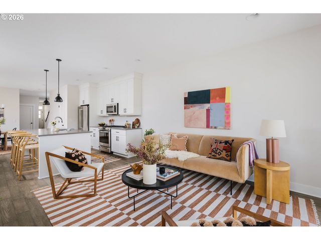 5807 Se TOLMAN St, Portland, OR 97206