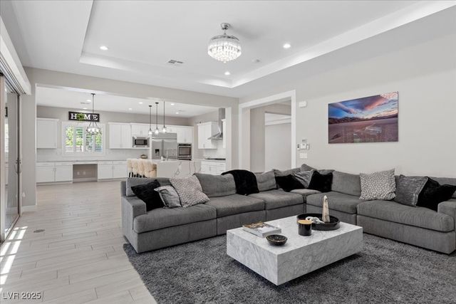 12119 Castilla Rain Avenue, Las Vegas, NV 89138