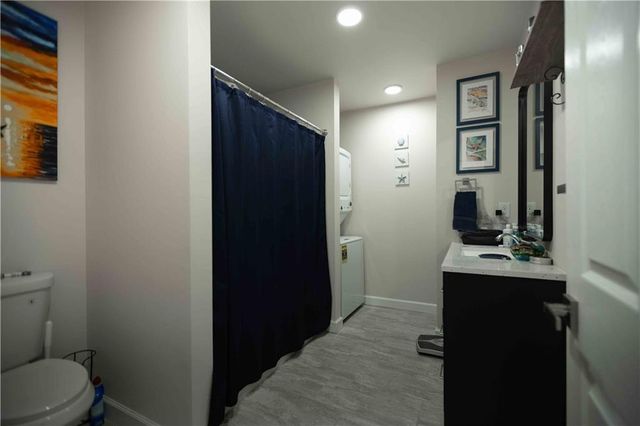 727 W Hickory Street, Nevada, MO 64772