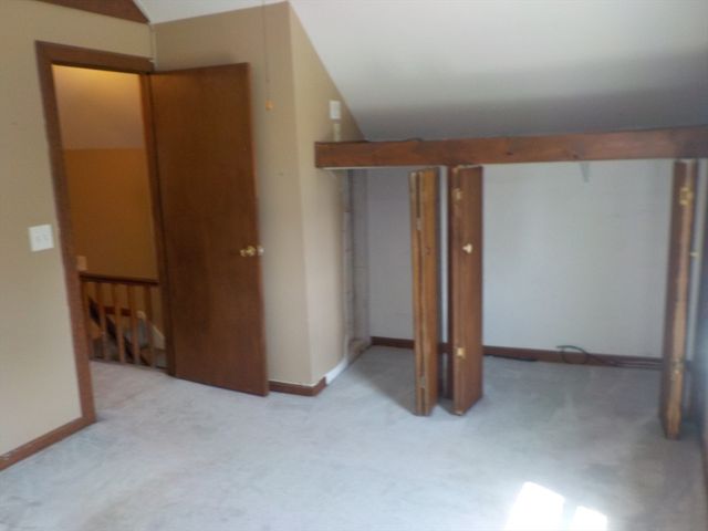 85 Maplewood Ave, Swansea, MA 02777
