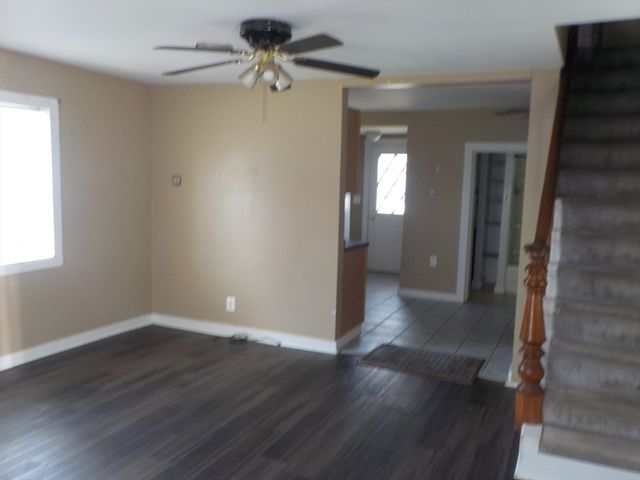 85 Maplewood Ave, Swansea, MA 02777