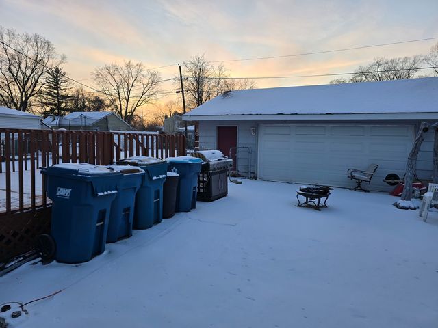 14348 Kolmar Avenue, Midlothian, IL 60445