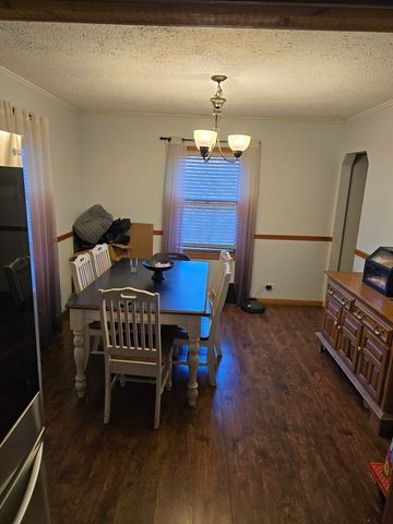 14348 Kolmar Avenue, Midlothian, IL 60445